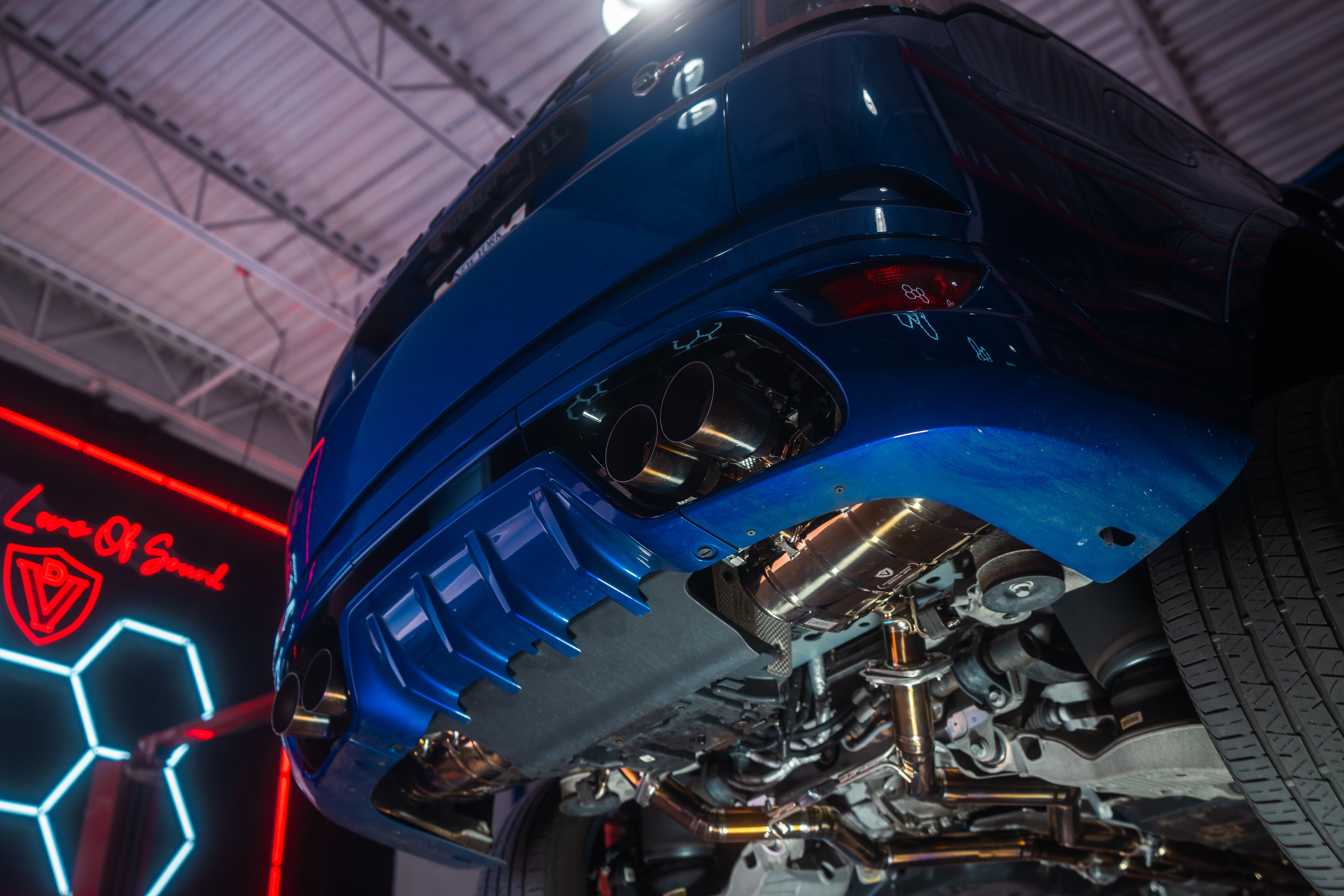 Range Rover Sport SVR Race VALVED exhaust main image 0
