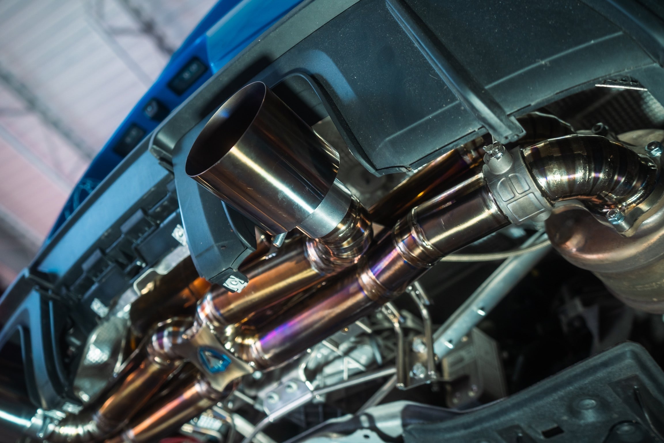 Exhaust system r's gear Quality, Design and Riding Style New